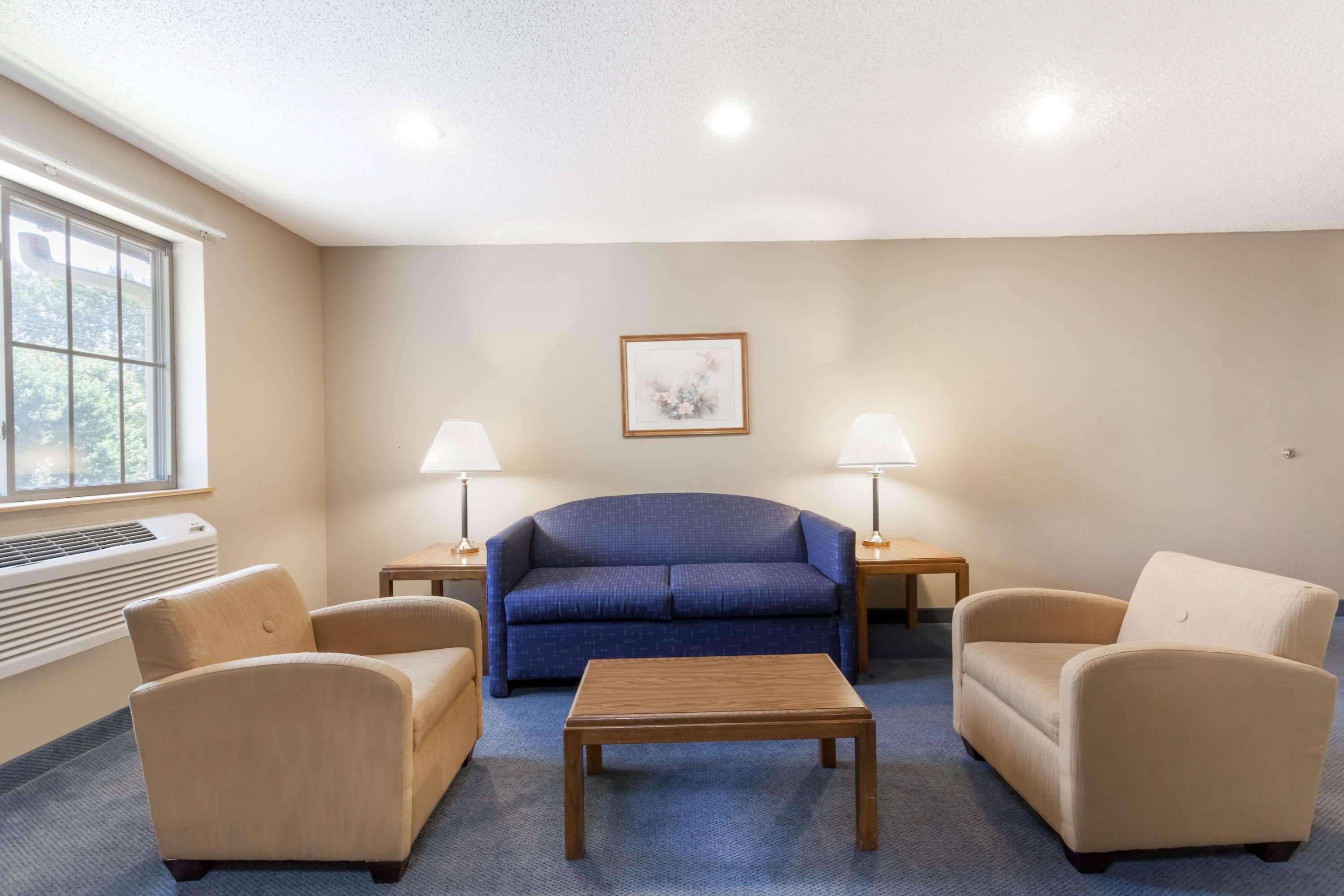 Super 8 By Wyndham East Stroudsburg - Poconos Hotel Exterior photo
